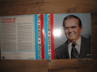 Gramofonska plošča TITO×MLADOST×REVOLUCIJA