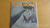 DUO KORA - JE GDO SREČNEJŠI KJE? - ADELINA