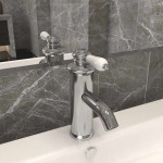 vidaXL Kopalniška armatura za umivalnik srebrna 130x180 mm