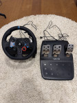 Prodajam gaming volan