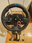 Logitech G29 volan + pedala + povezovalni nastavek