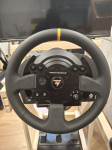 Volan Thrustmaster TX s pedali in menjalnikom