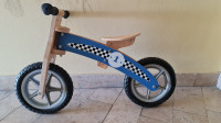 Leseni poganjalec Delta-Sport