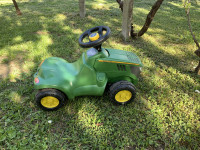poganjalec traktor John Deer 6150R