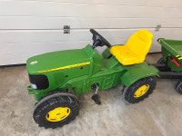 Traktor JOHN DEERE na pedale + kiper prikolica 2osna