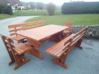 PRODAM NOVE MASIVNE VRTNE GARNITURE PO 400€