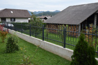 DVORIŠČNA OGRAJA