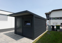 Kovinska vrtna lopa 3x2,5m z nadstreškom nad vrati