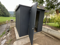 Vrtna lopa – modularna kovinska rešitev za orodje in sezonsko opremo