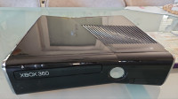 XBOX 360 Slim 512GB, kontrolerja, kinect, dodatni HDD