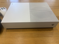 Igralna konzola Xbox one S