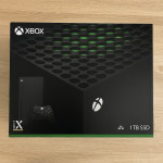 Xbox Series X – 1 TB SSD – kot nova – malo rabljena
