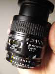 AF MICRO NIKKOR 60MM F2,8 D; v odličnem stanju, ugodno prodam