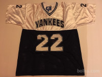 Dres: IVERSON in YANKEES