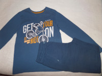 Komplet majica in hlače, št. 146/152