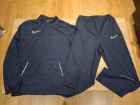 Komplet trenerka Nike 158/164 za fanta