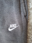 Trenerka Nike, S