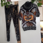 NOV TIGRAST KPL HALČE/TUNIKA IZ VELVETA S PERLICAMI S