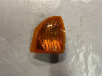 01.04.1.200 - SMEROKAZ SPREDNJI DESNI SMERNIK DESNO ALFA ROMEO 33