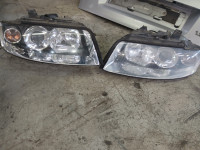 AUDI A4 2003 ŽAROMET LEVI DESNI