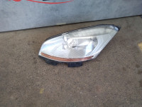 Citroen C4 Picasso 2006-2010 sprednji levi žaromet luč