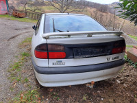 Prodam Laguno po delih