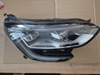 Renault Megane 4 desni žaromet luč 260103857R Pure Vision LED