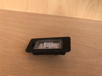 serija 1 2 3 5 x5 f22 f30 f10 osvetlitev tablice LED BMW 7193293