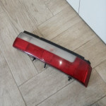 SUZUKI SWIFT zadnja luč z vezjem - ( Zadnje luči LEVA SREDNJA DESNA )