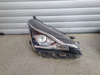 Toyota Yaris MK3 16-20 PREDNJA DESNA LUČ ŽAROMET LED