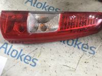 VOLVO V70 2006 LUČ ZADAJ DESNA