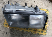 w124 E-razred sprednja desna luč MERCEDES spredaj desno 1ej007219