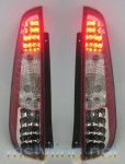 Zadnje LED luči Ford Fiesta MK6 01-05 rdečo-bele