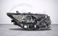 Žaromet Toyota Auris LED 81110-02K40