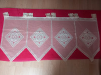 Bež zavese za na palčko 4 kom +  4 palčke