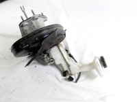 SERVO OJA?EVALNIK ZAVOR OEM N. 472104EH0J ORIGINAL REZERVNI DEL RENAUL