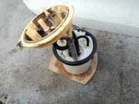 vw volkswagen golf 7 VII 2016 2.0 110kw črpalka goriva pumpa original