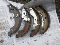 fiat punto zavore zadaj klešče komplet nerabljeno pakne boben