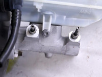 SERVO OJA?EVALNIK ZAVOR OEM N. 8200895681  ORIGINAL REZERVNI DEL RENAU