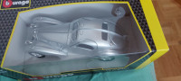 Bugatti Atlantic Burago 1:24 nov še v škatli