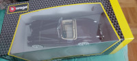 JAGUAR XK 120 ROADSTER(1951) Burago 1:24 nov še v škatli