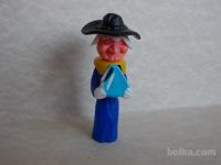 Kinder figurica čarovnica - 2