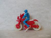 Kinder figurica cross motor