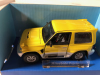 Mitsubishi Pajero - 1:43 - Cararama