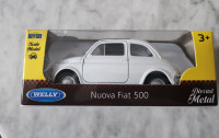 MODELČEK, MINIATURA - FIAT 500