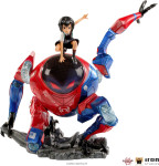 Spider-Man Into the Spider-Verse Peni Parker in SPdr zbirateljski kip