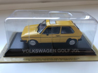 VW Golf  1:43 - tovarniška napaka pri barvanju, zadaj desna stran