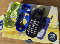 GSM mobilni telefon Motorola V2288