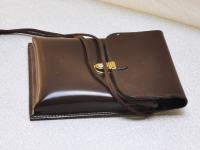 Mini usnjena torbica - denarnica za okoli vratu