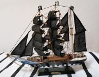 Model gusarske ladje